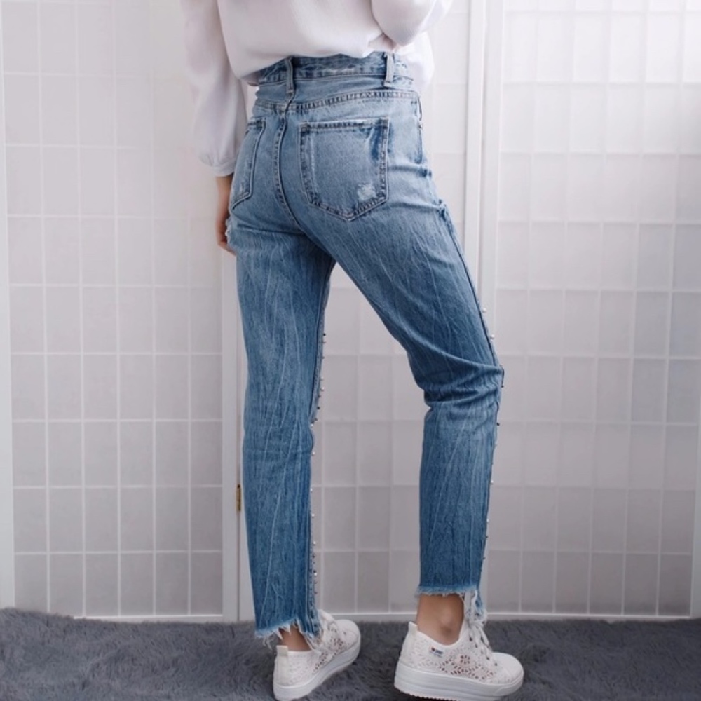 "Ready to Have a Good Time" - Picture 2 of 8